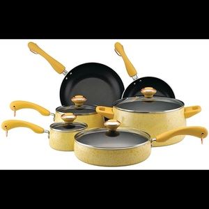 Paula Deen cookware set